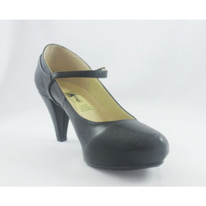 ZAPATOS NEGROS CON CORREA