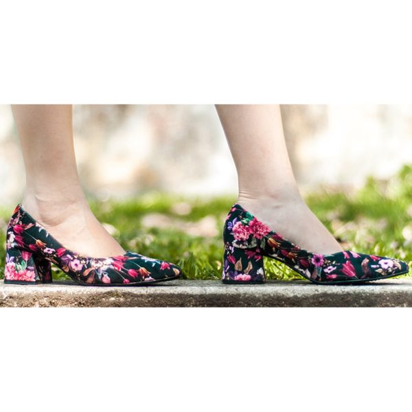 ZAPATOS PUNTA PICO FLORES