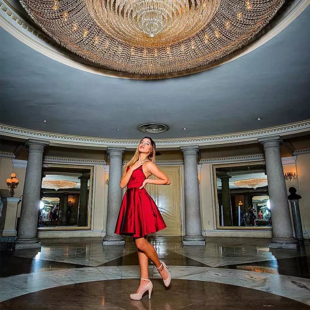 Zapatos color maquillaje con pulsera