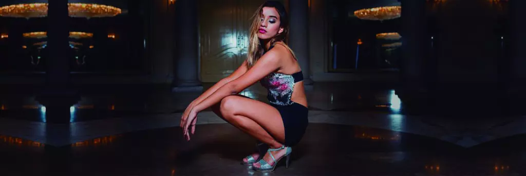 ZAPATOS TIPO SANDALIA PLATA