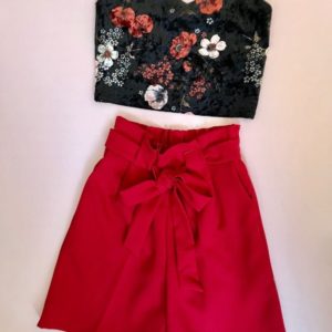 top con short rojo