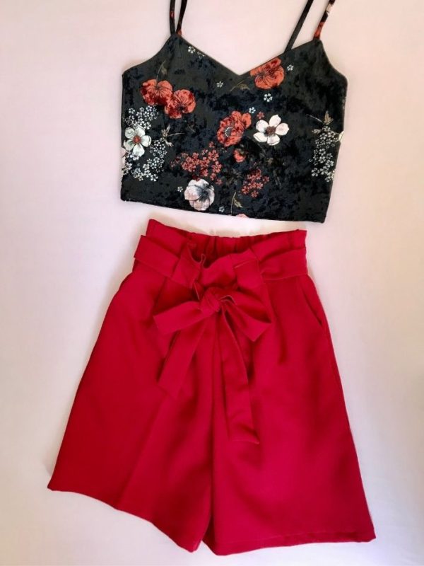top con short rojo