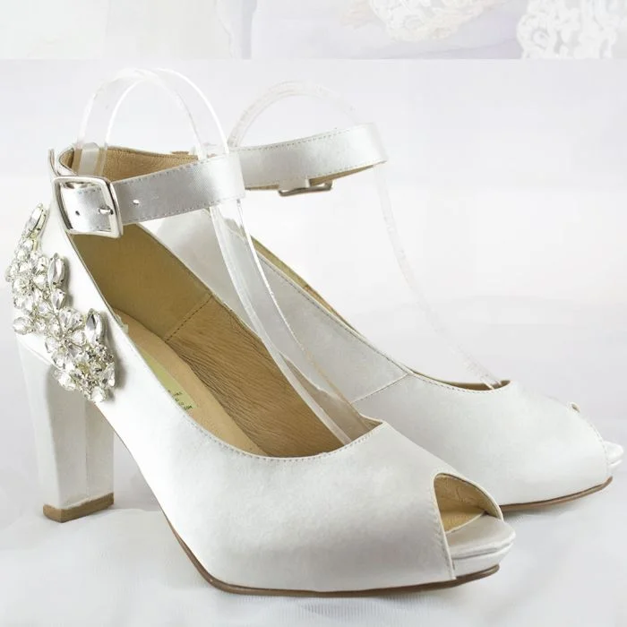zapatos de novia satinados
