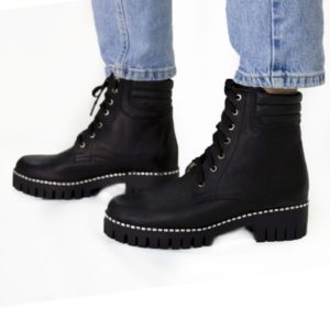 bota militar negra